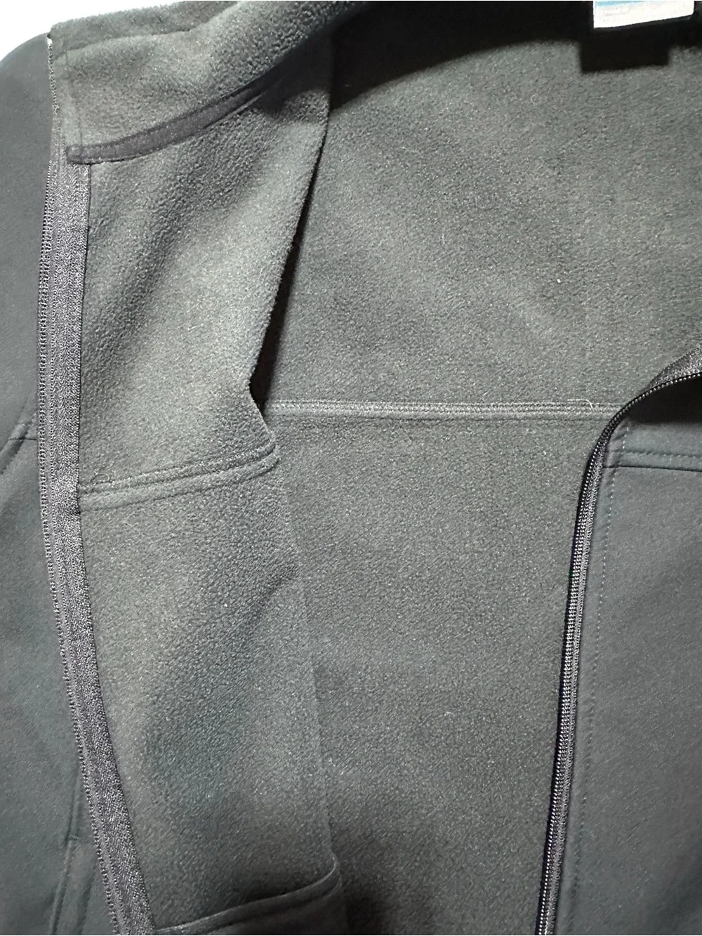 Columbia Black Lightweight Full-Zip Jacket XL